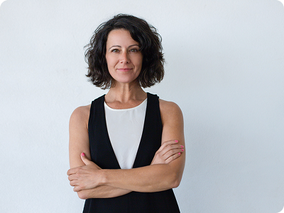 Esperta di trading di Lunera Vionex